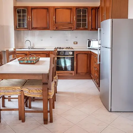 C012 - Camerano, Bilocale Con Doppi Servizi E Giardino Panoramico Appartamento Camerano