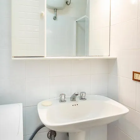 C012 - Camerano, Bilocale Con Doppi Servizi E Giardino Panoramico Apartamento *